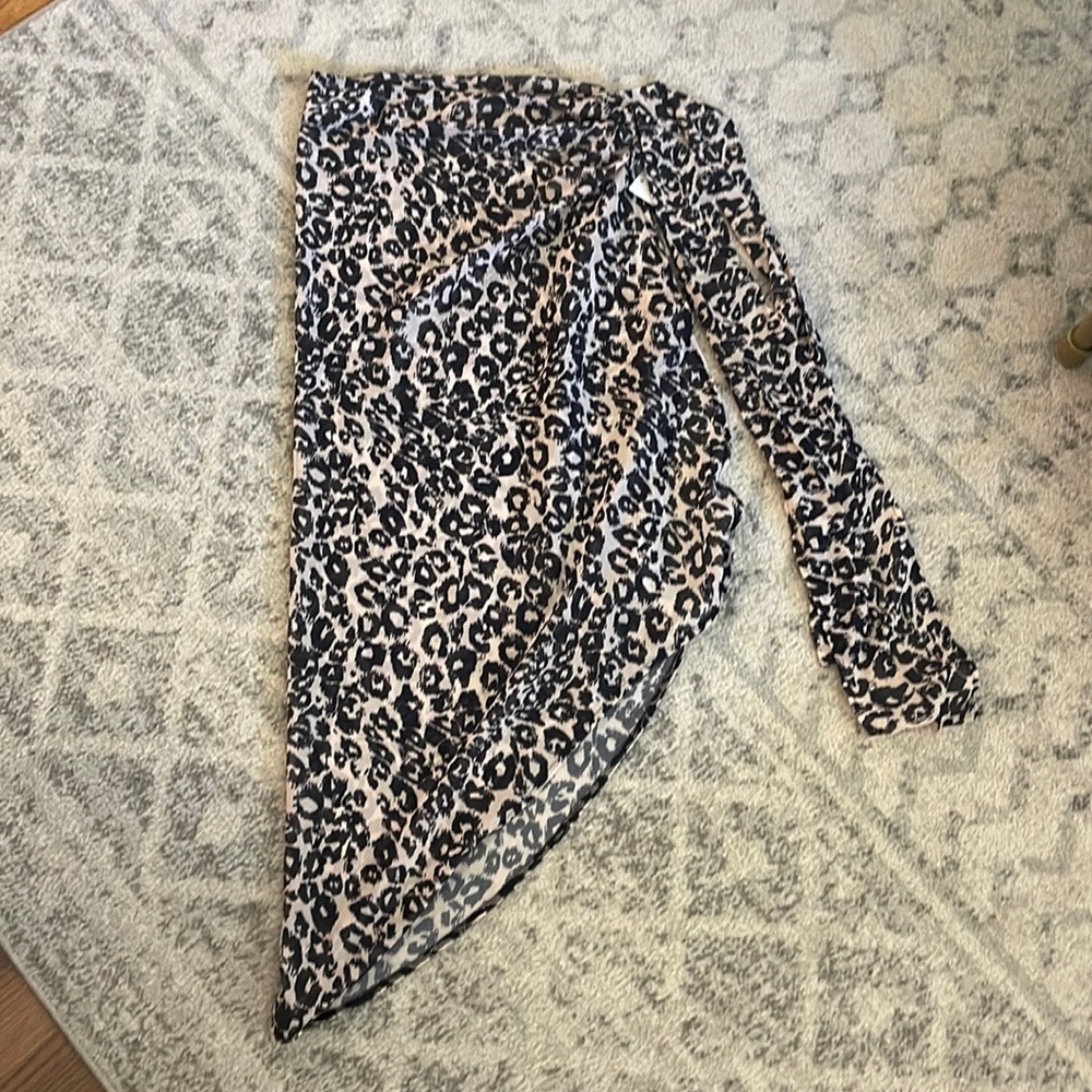 Silk Like Amazon Brand - Animal Print Wrap Sarong